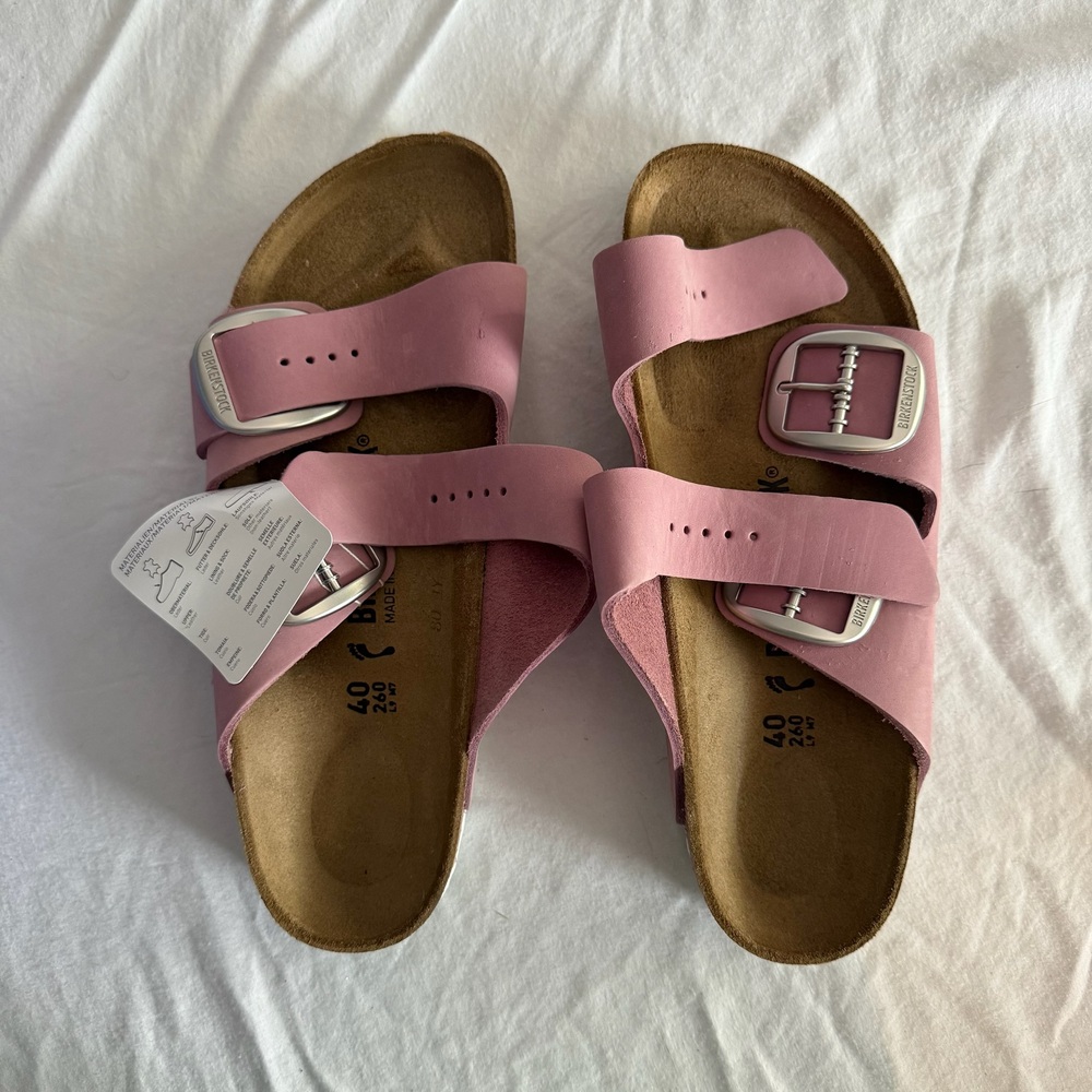 NWT new Birkenstock arizona big buckle sandals, size 9 - Picture 1 of 5